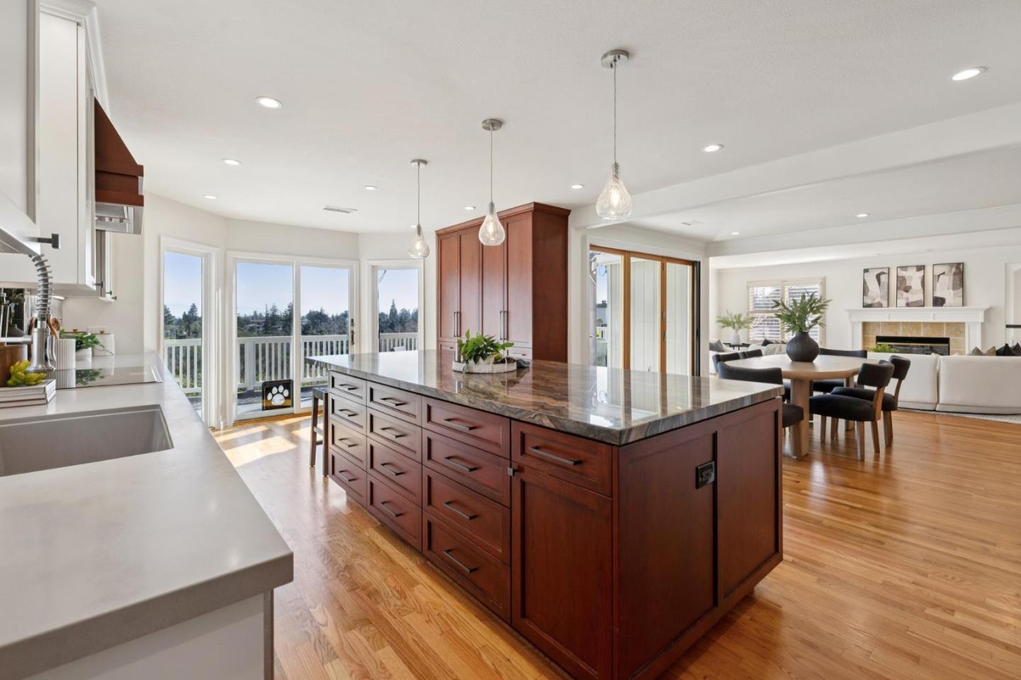 22208 Quinterno Court