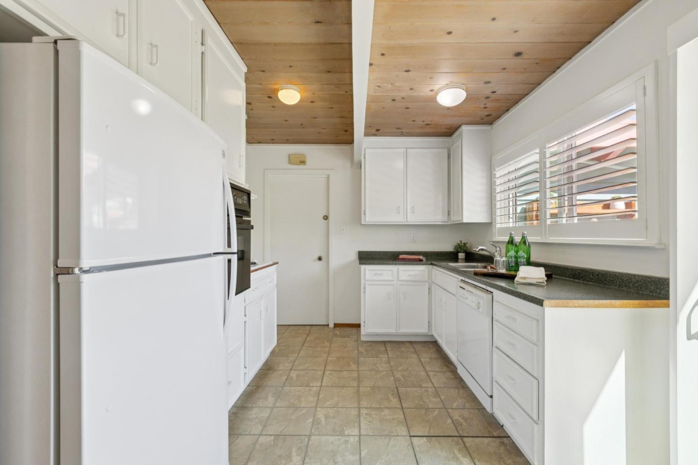 355 San Carlos Avenue