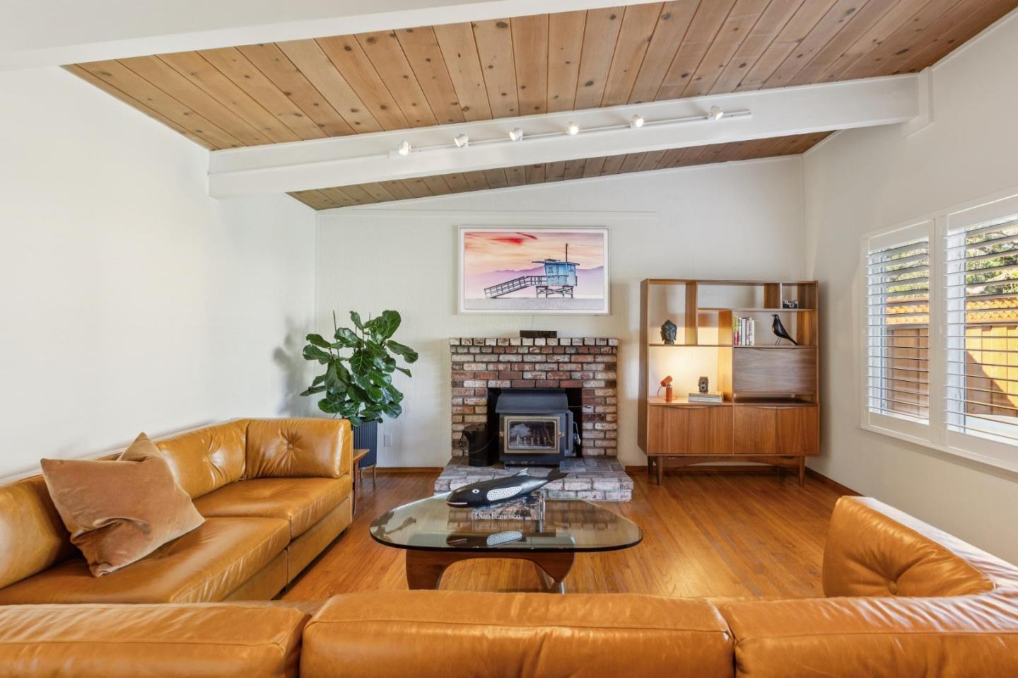 355 San Carlos Avenue