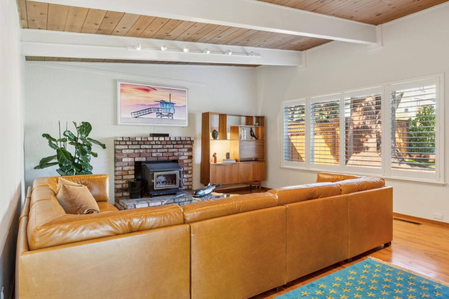 355 San Carlos Avenue