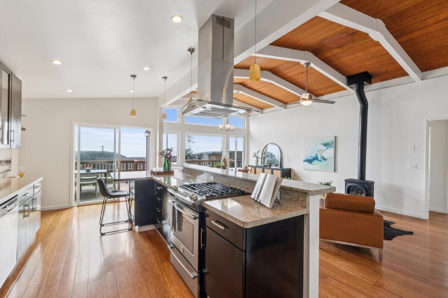 830 Buena Vista ST