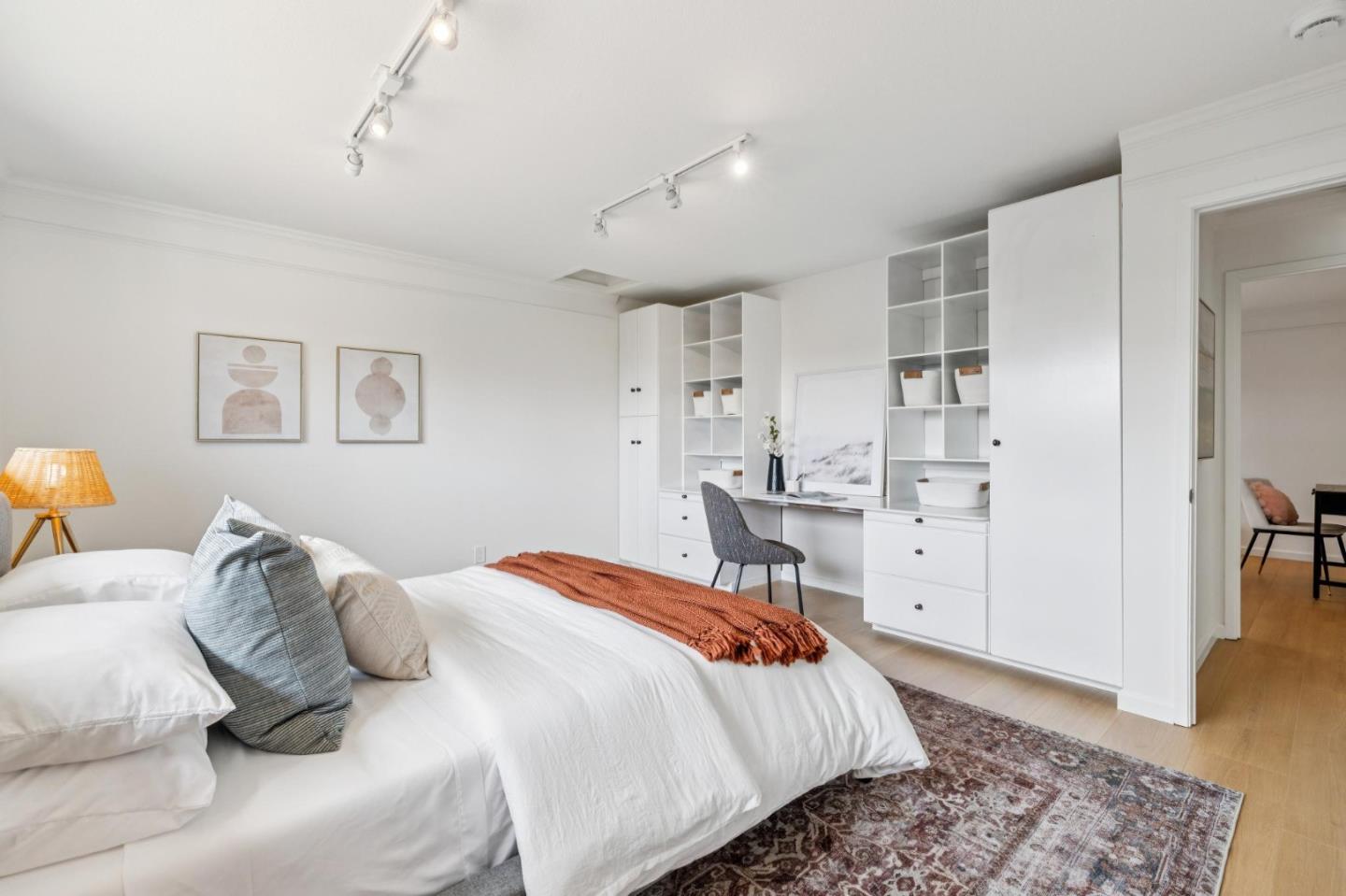 830 Buena Vista ST