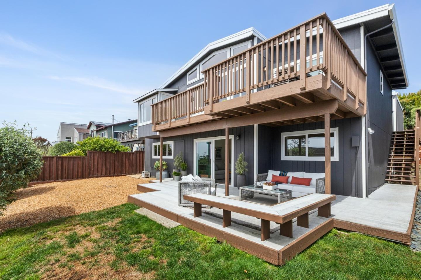 830 Buena Vista ST