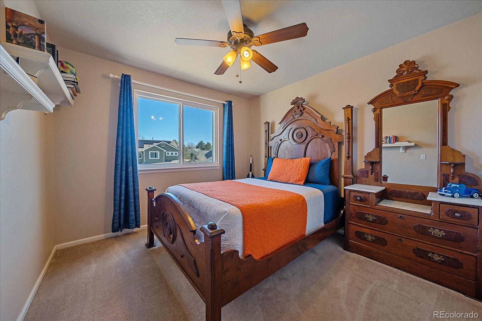 10239 Royal Eagle Street