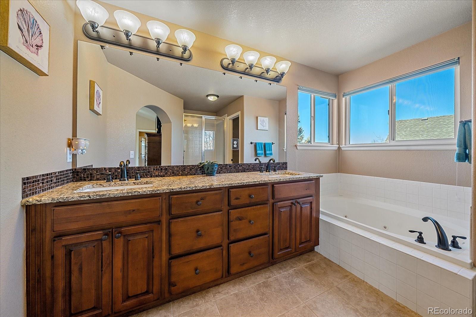 10239 Royal Eagle Street