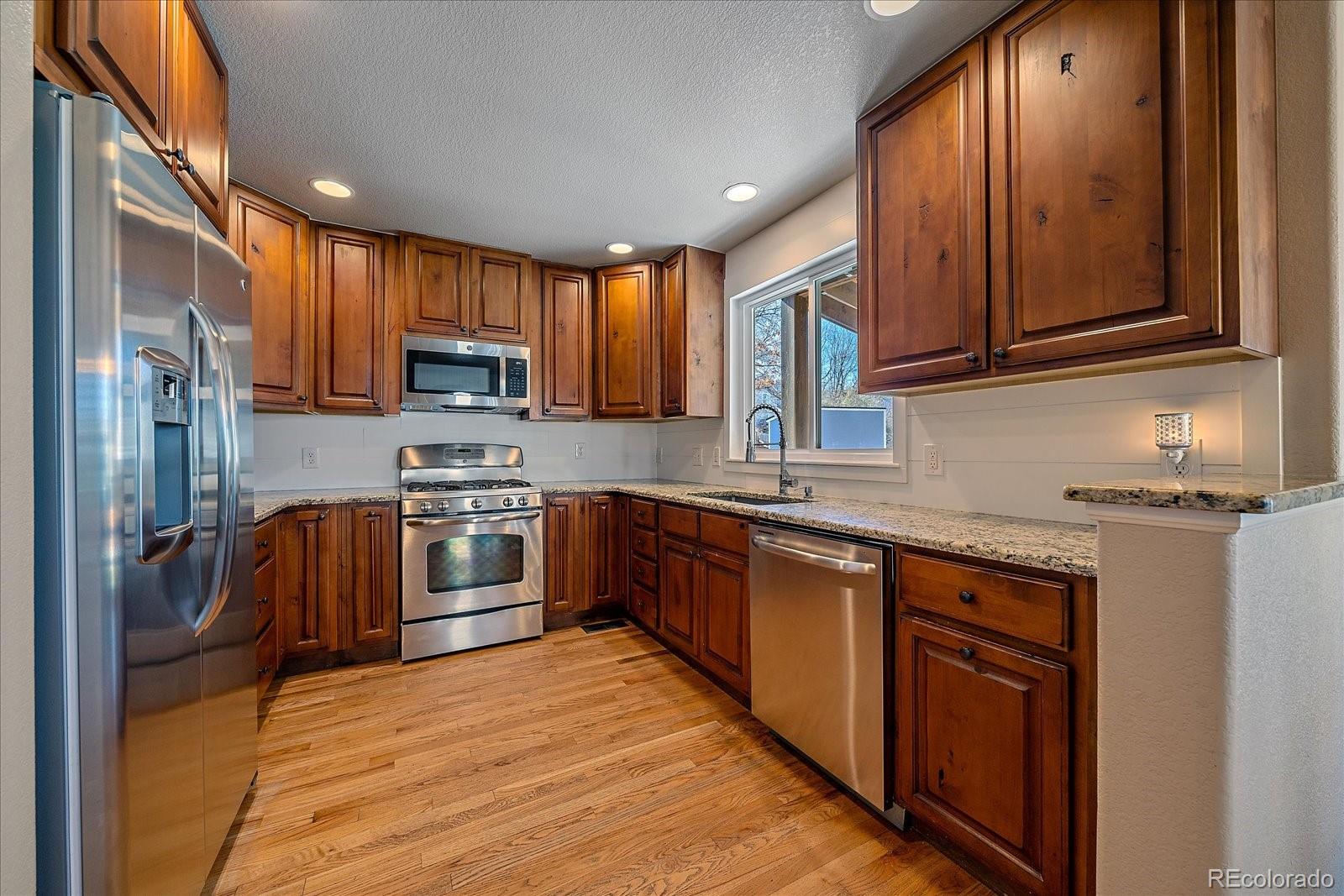 10239 Royal Eagle Street