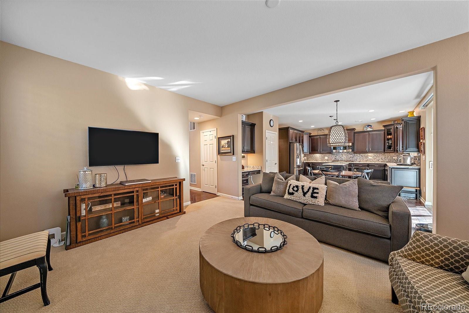 4545 S Monaco Street Unit: 324