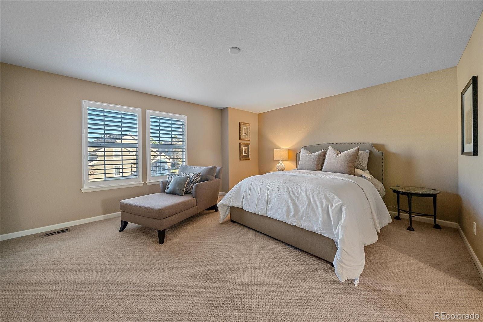 4545 S Monaco Street Unit: 324