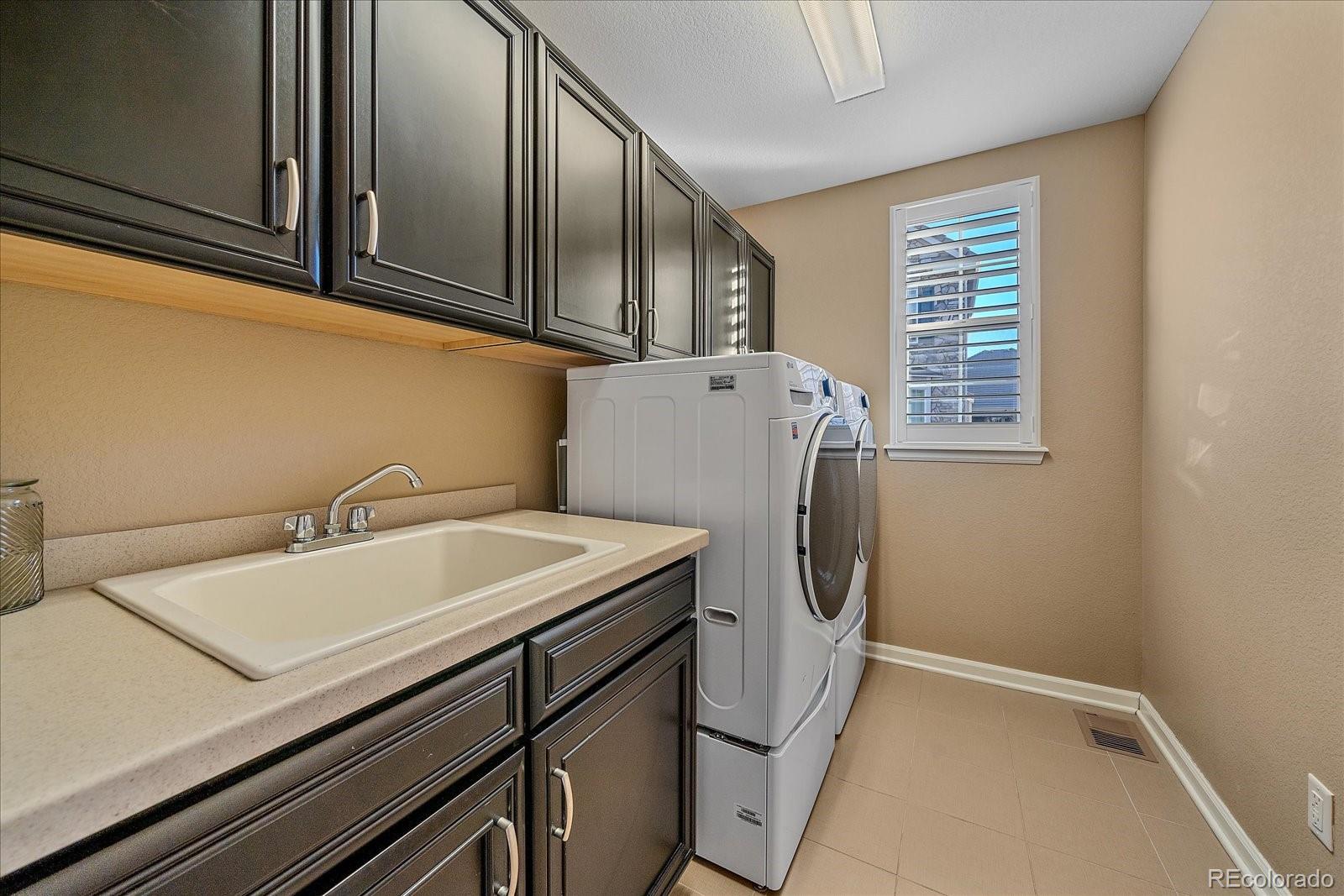 4545 S Monaco Street Unit: 324