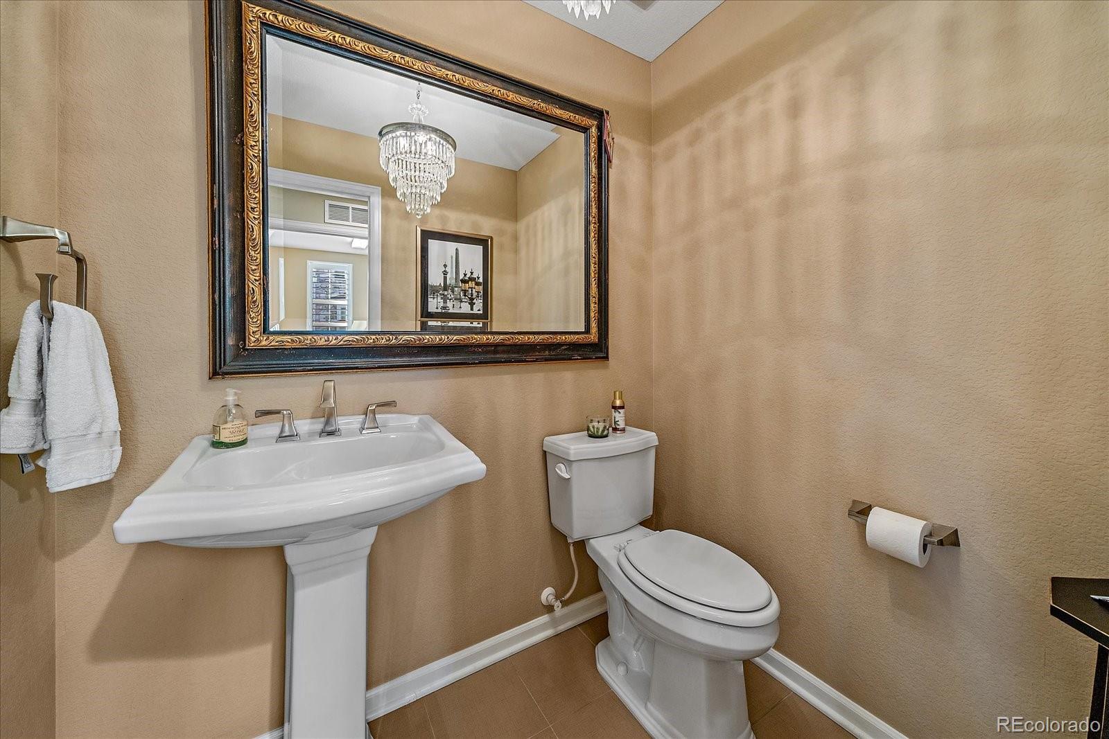 4545 S Monaco Street Unit: 324