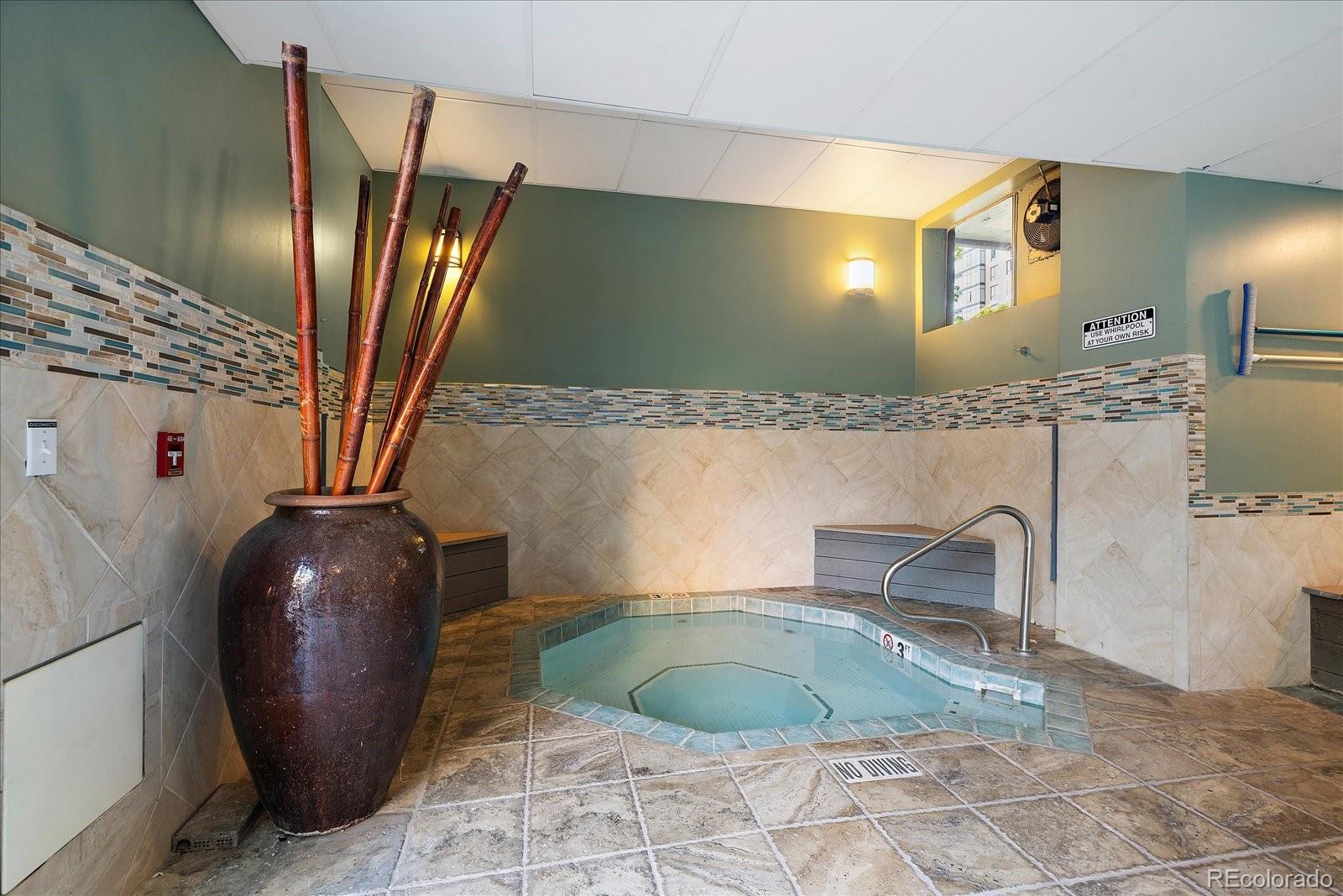 2 Adams Street Unit: 1402