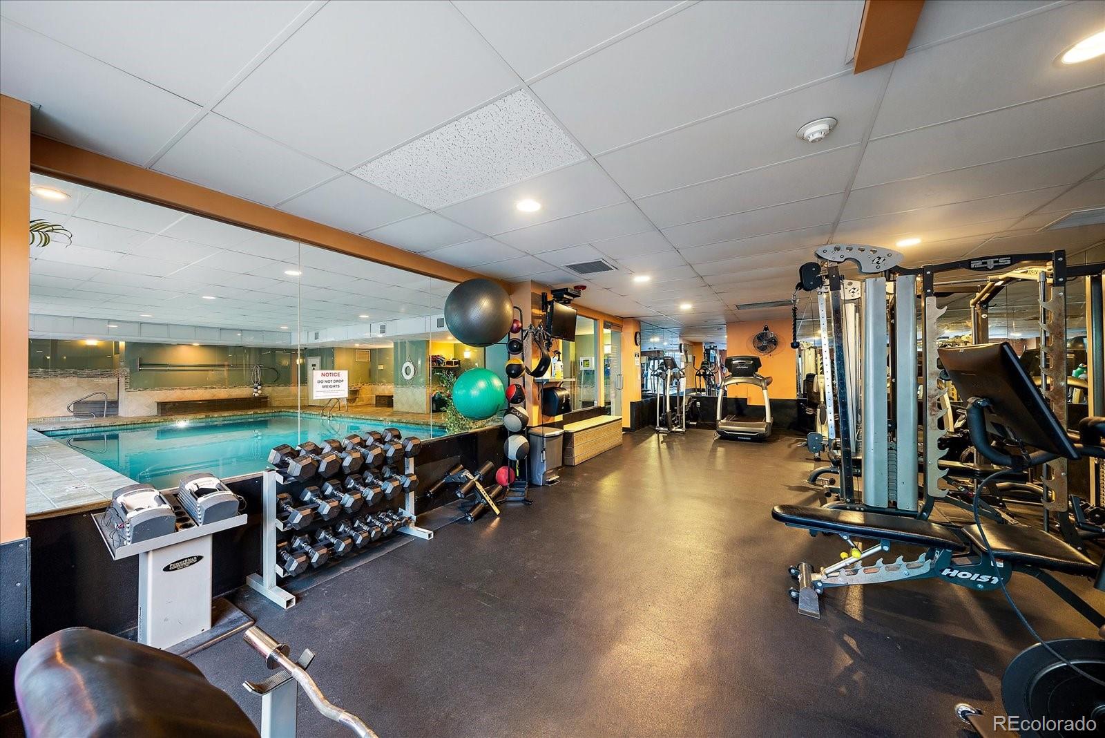 2 Adams Street Unit: 1402