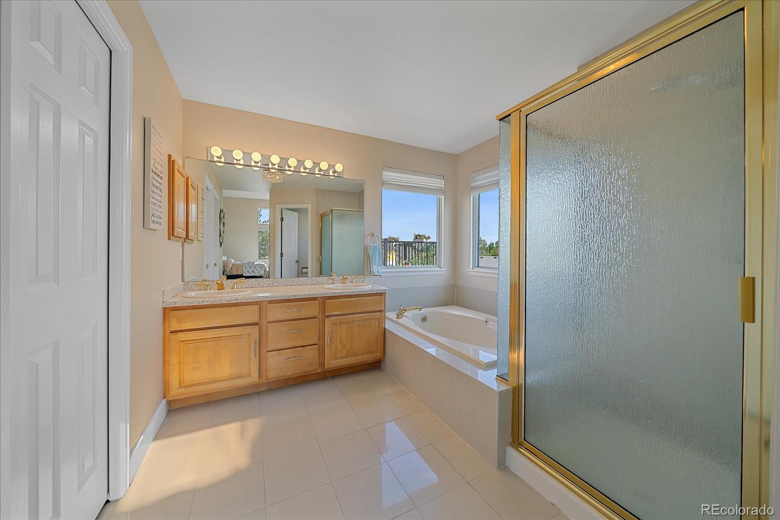 9346 W Coal Mine Avenue