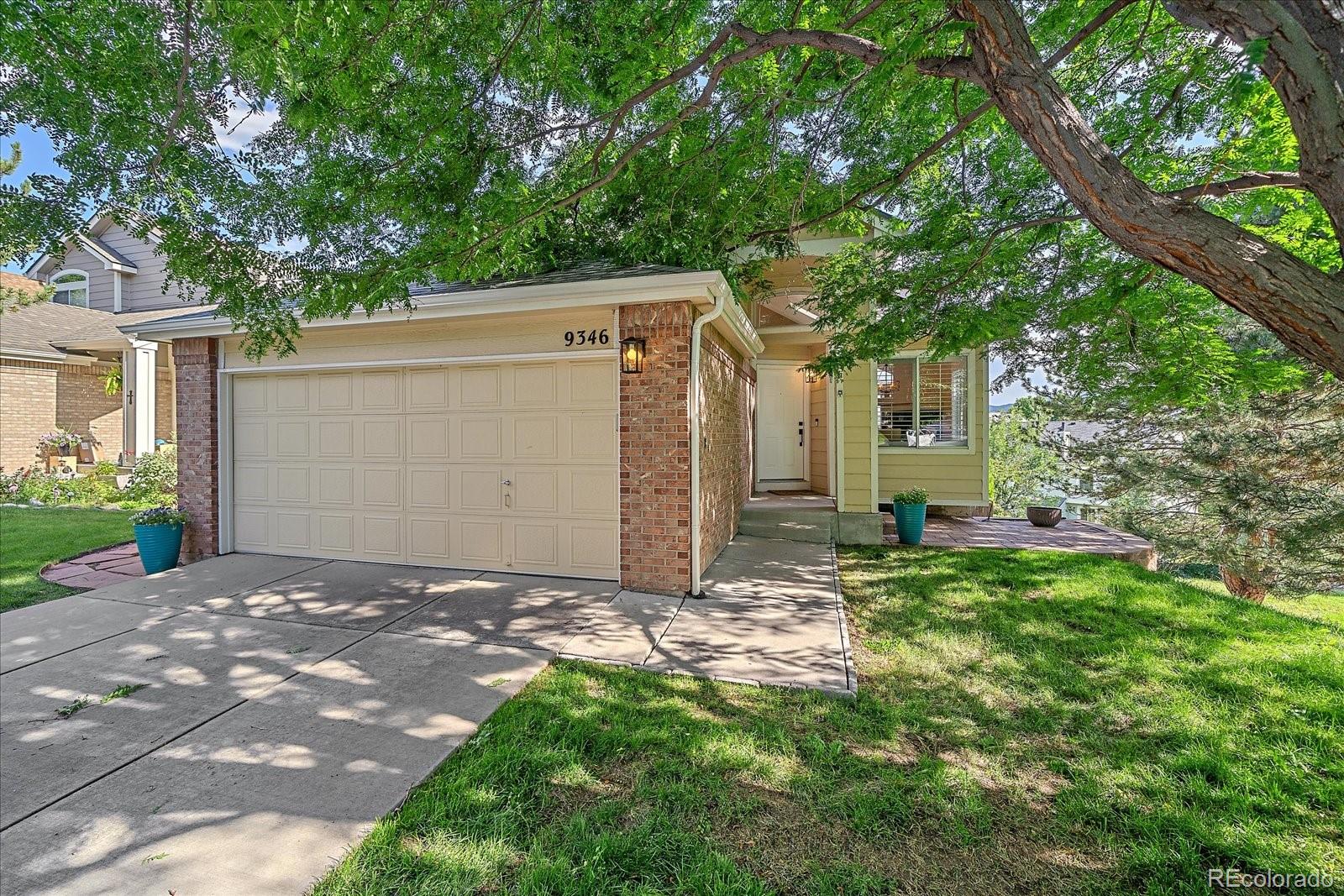 9346 W Coal Mine Avenue