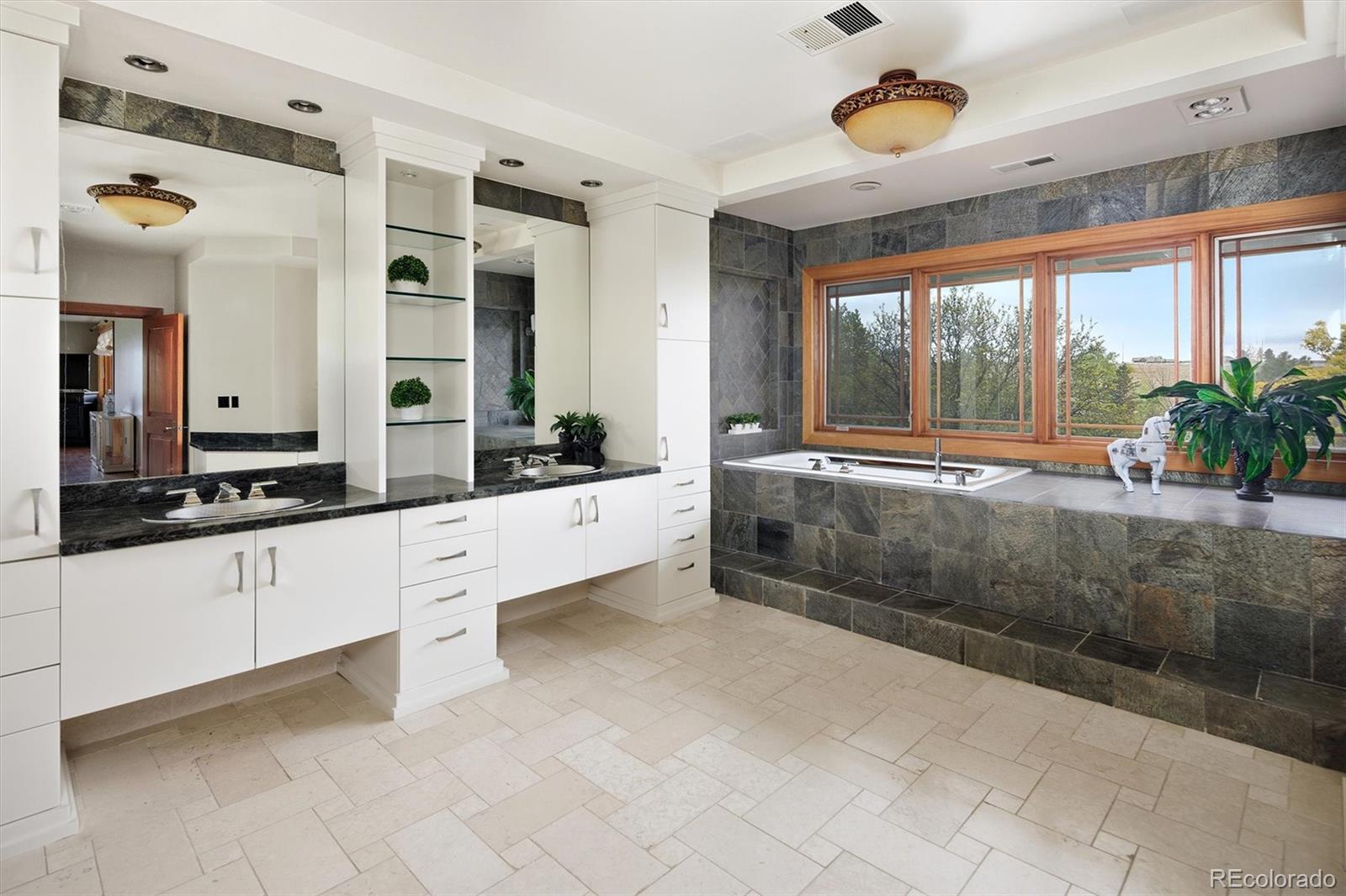 8532 Strawberry Lane