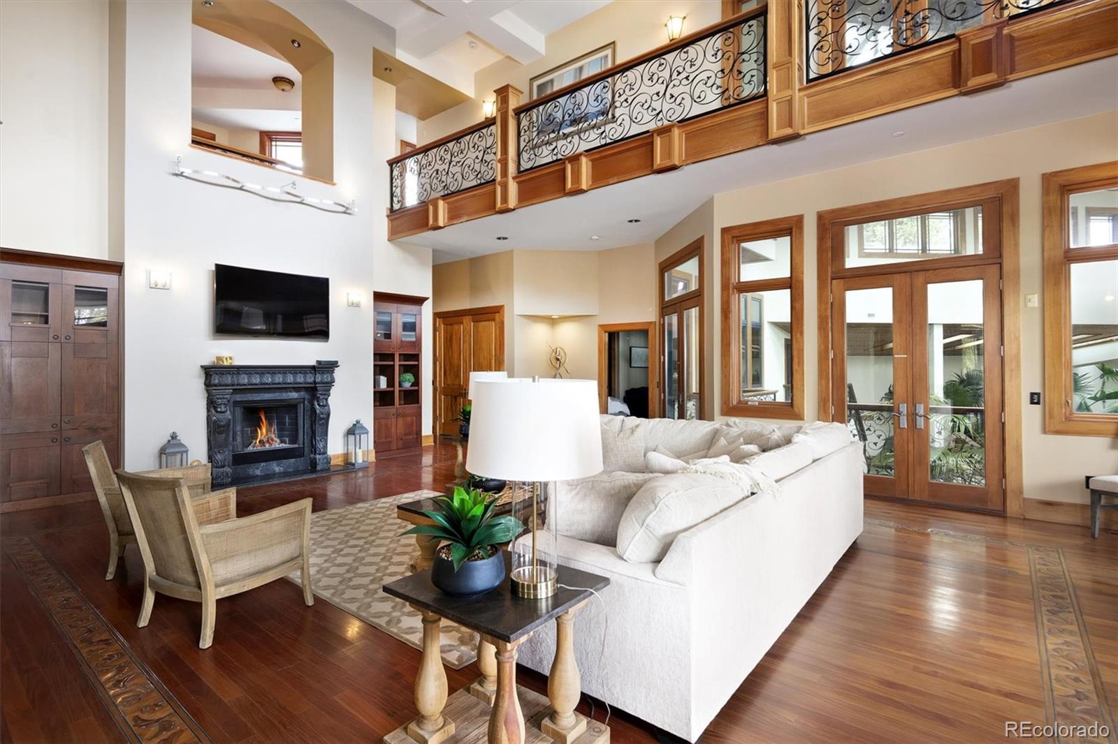 8532 Strawberry Lane