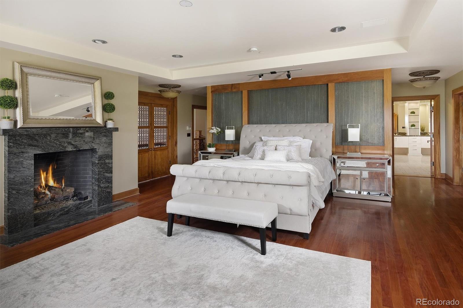 8532 Strawberry Lane