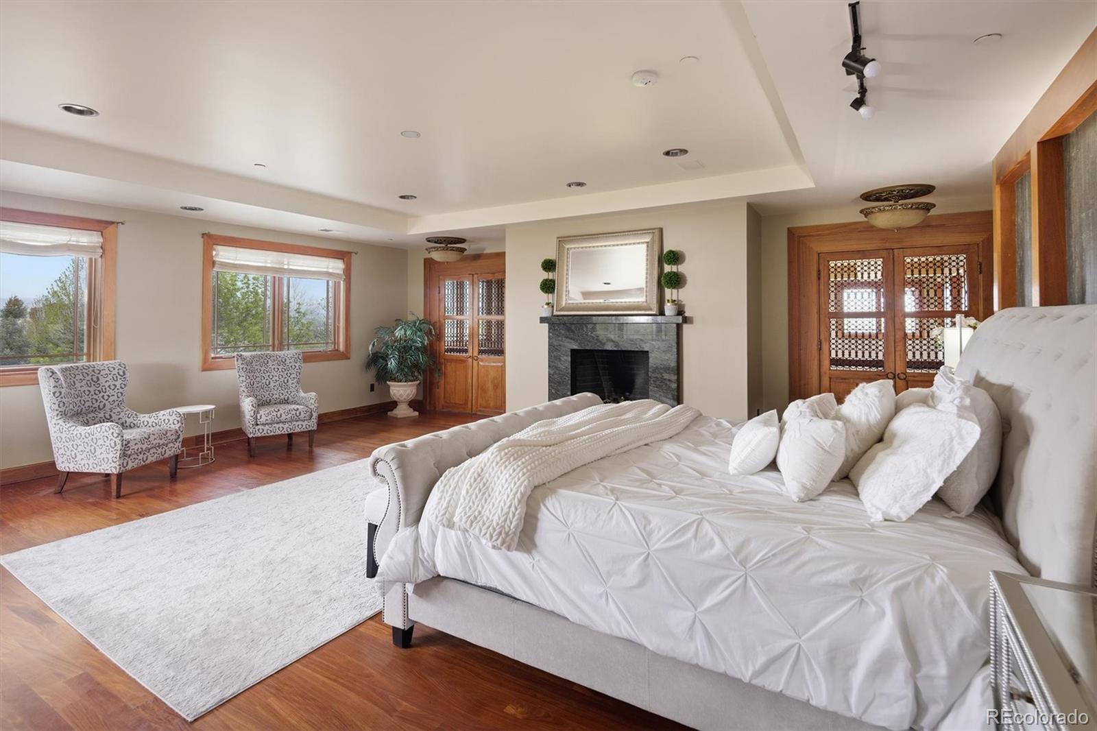 8532 Strawberry Lane