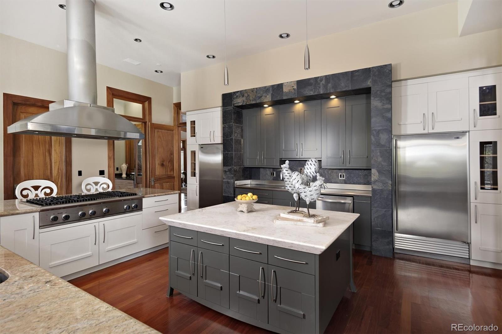 8532 Strawberry Lane