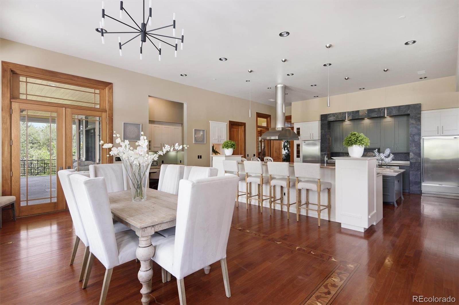 8532 Strawberry Lane