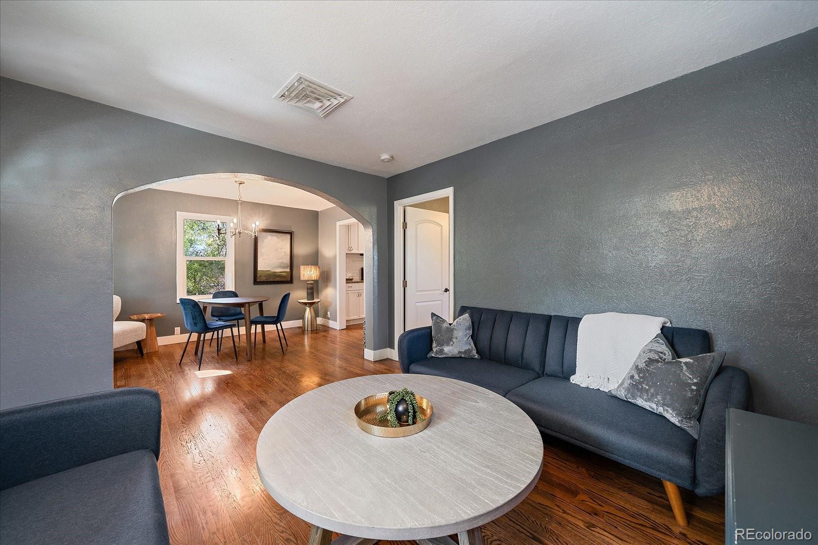 2121 S Humboldt Street