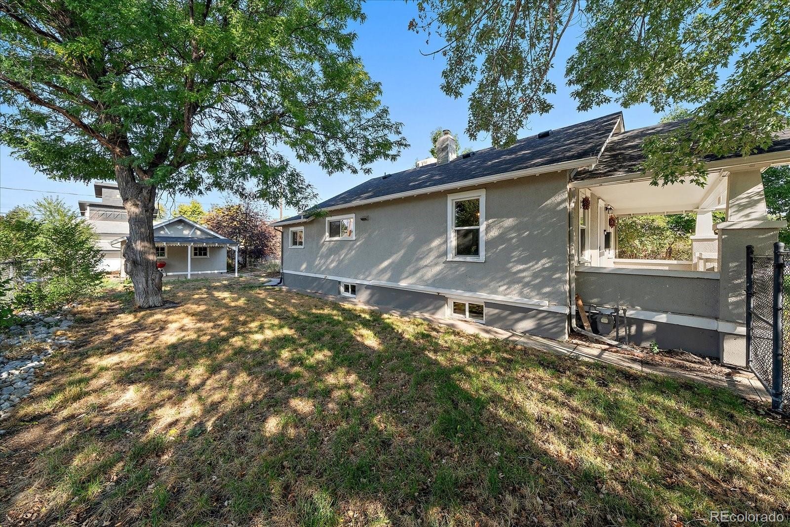 2121 S Humboldt Street