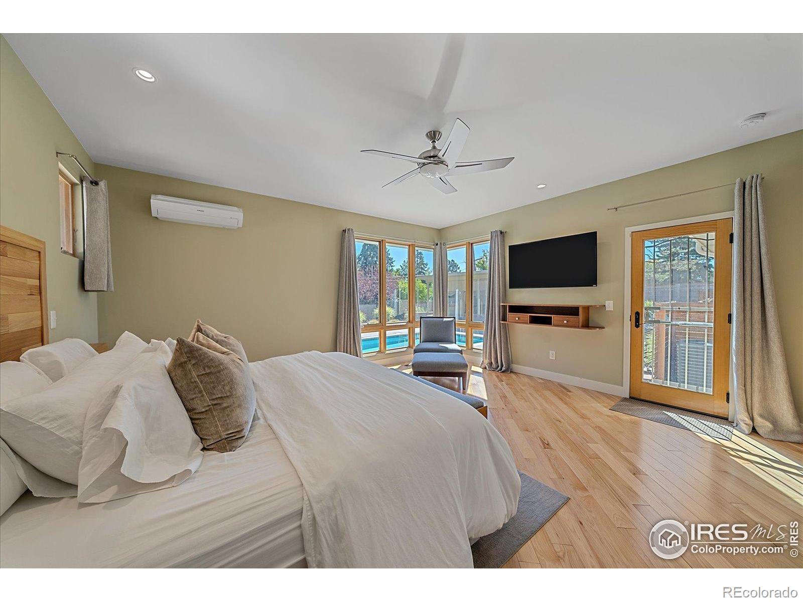 1930 S Newport Street