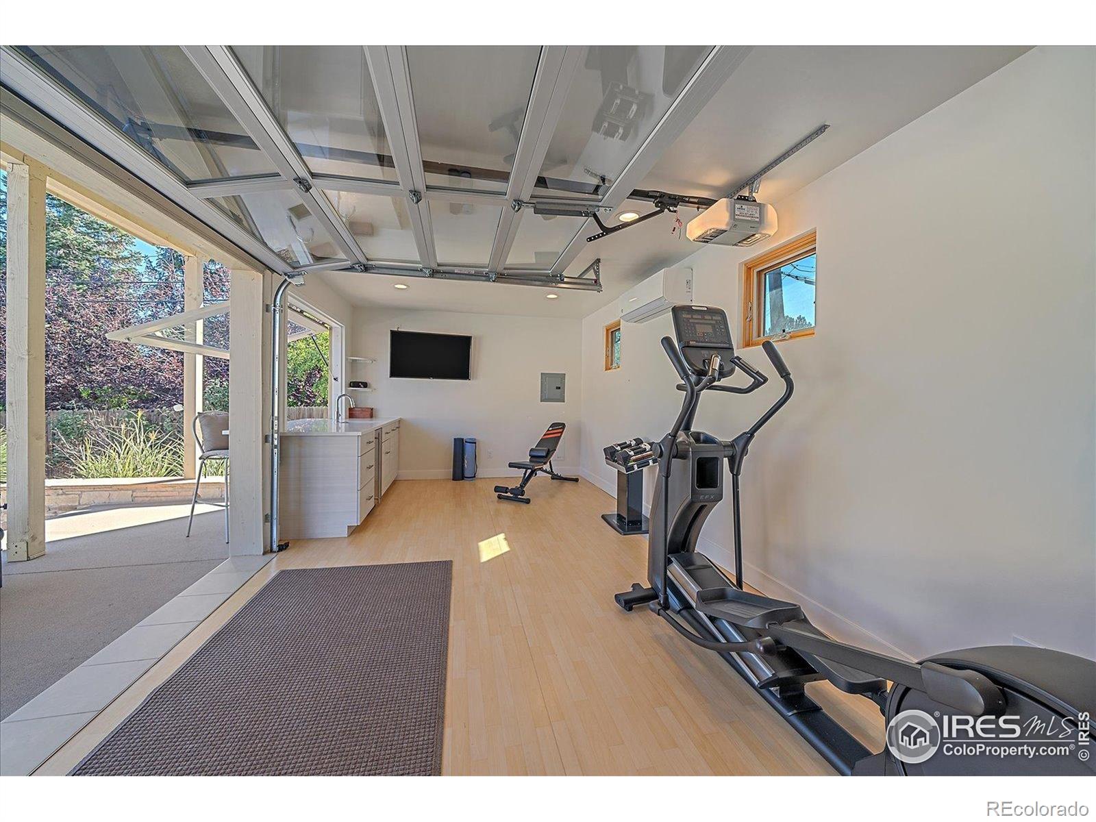 1930 S Newport Street