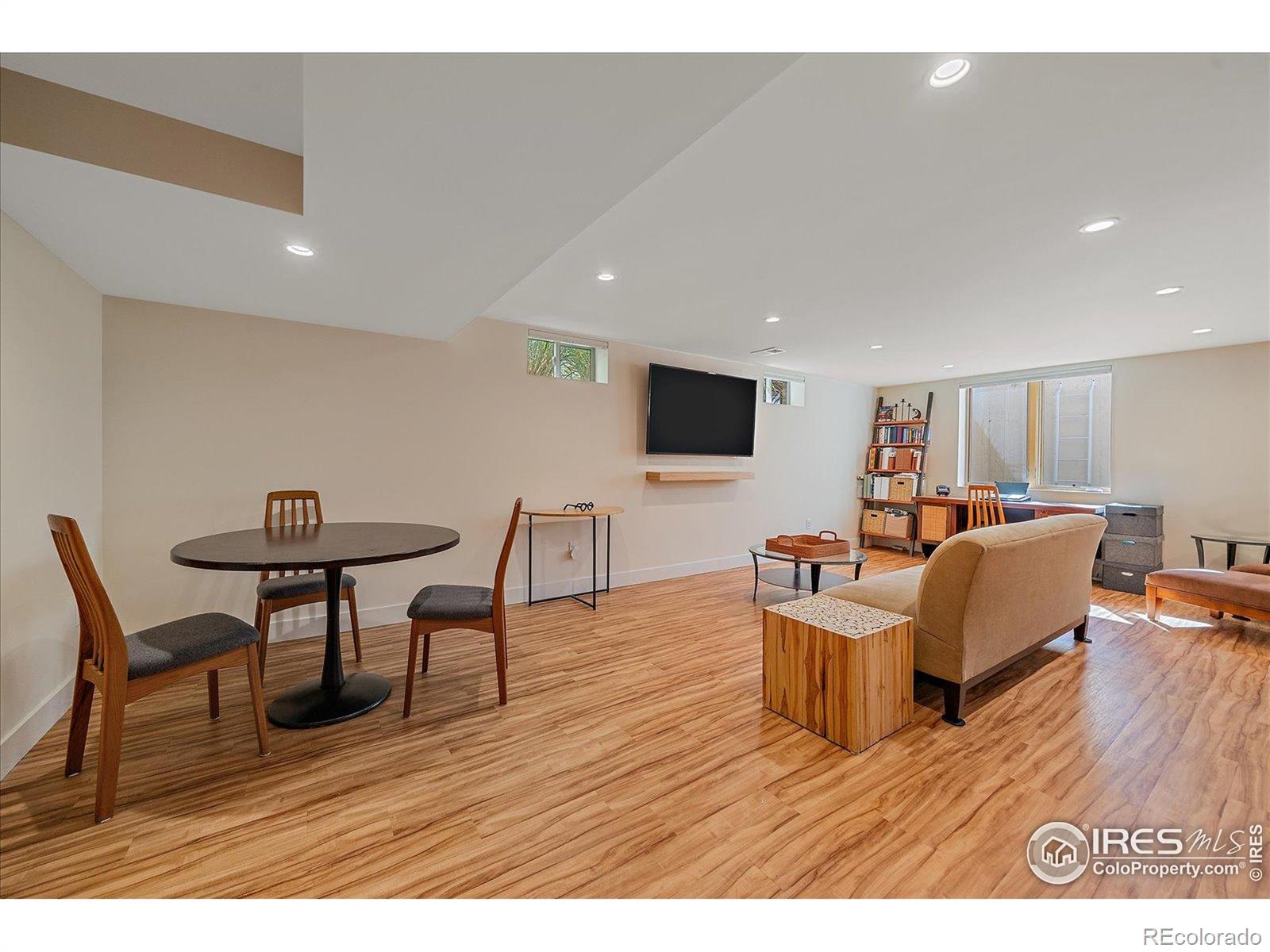 1930 S Newport Street