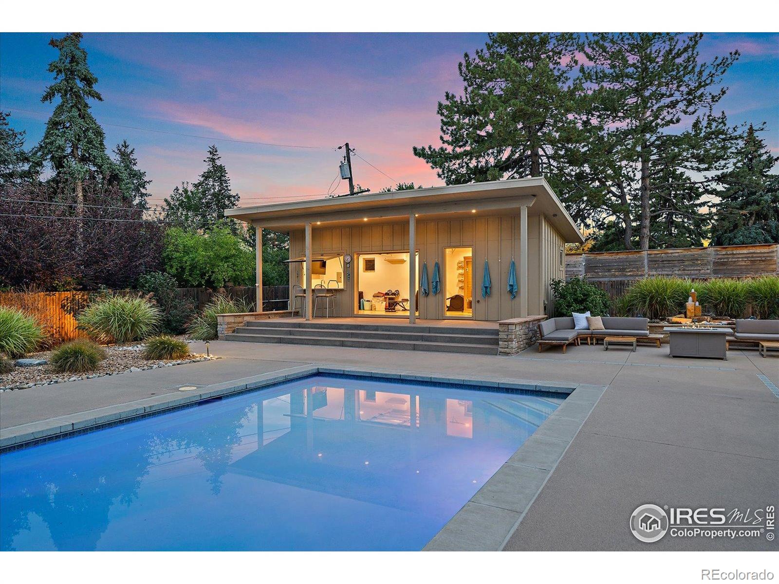 1930 S Newport Street