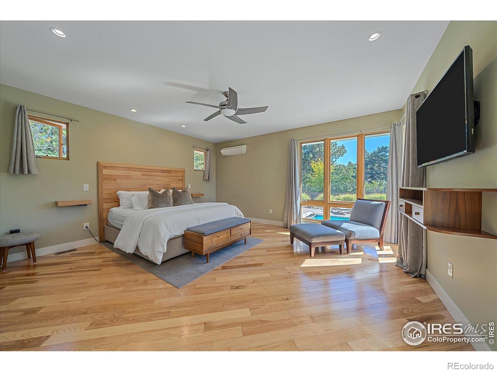 1930 S Newport Street