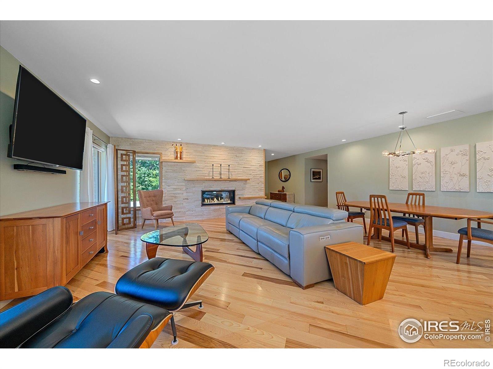 1930 S Newport Street