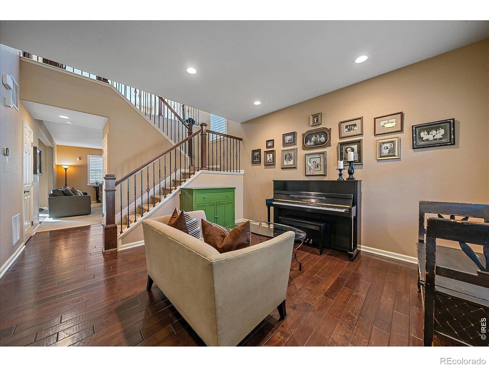 4545 S Monaco Street