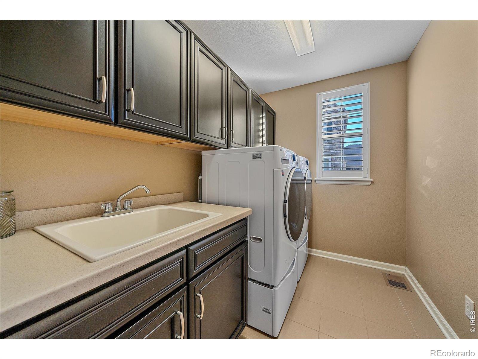 4545 S Monaco Street