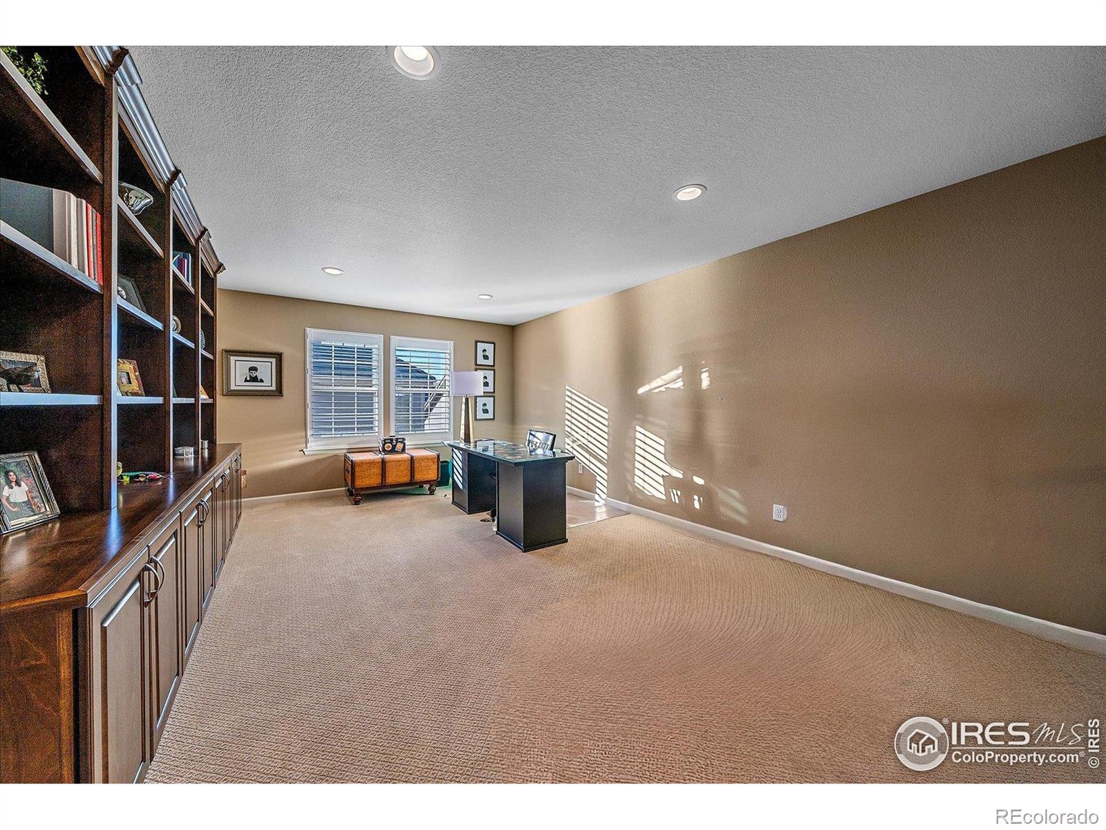 4545 S Monaco Street