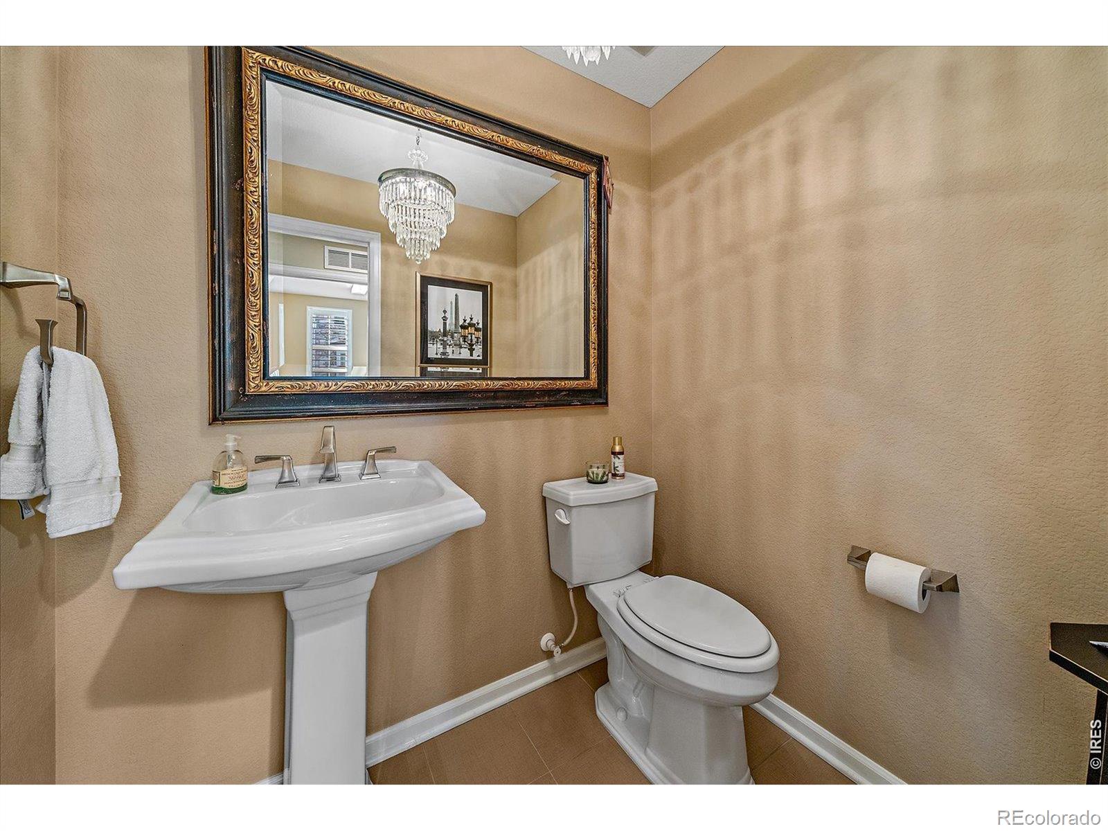 4545 S Monaco Street