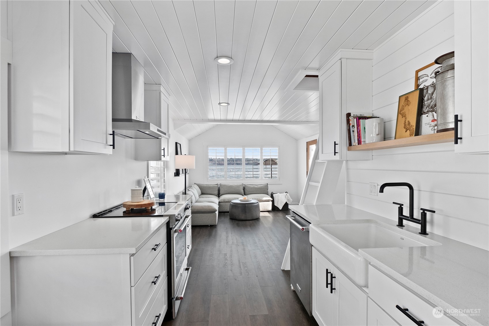 8003 Possession Beach Walk