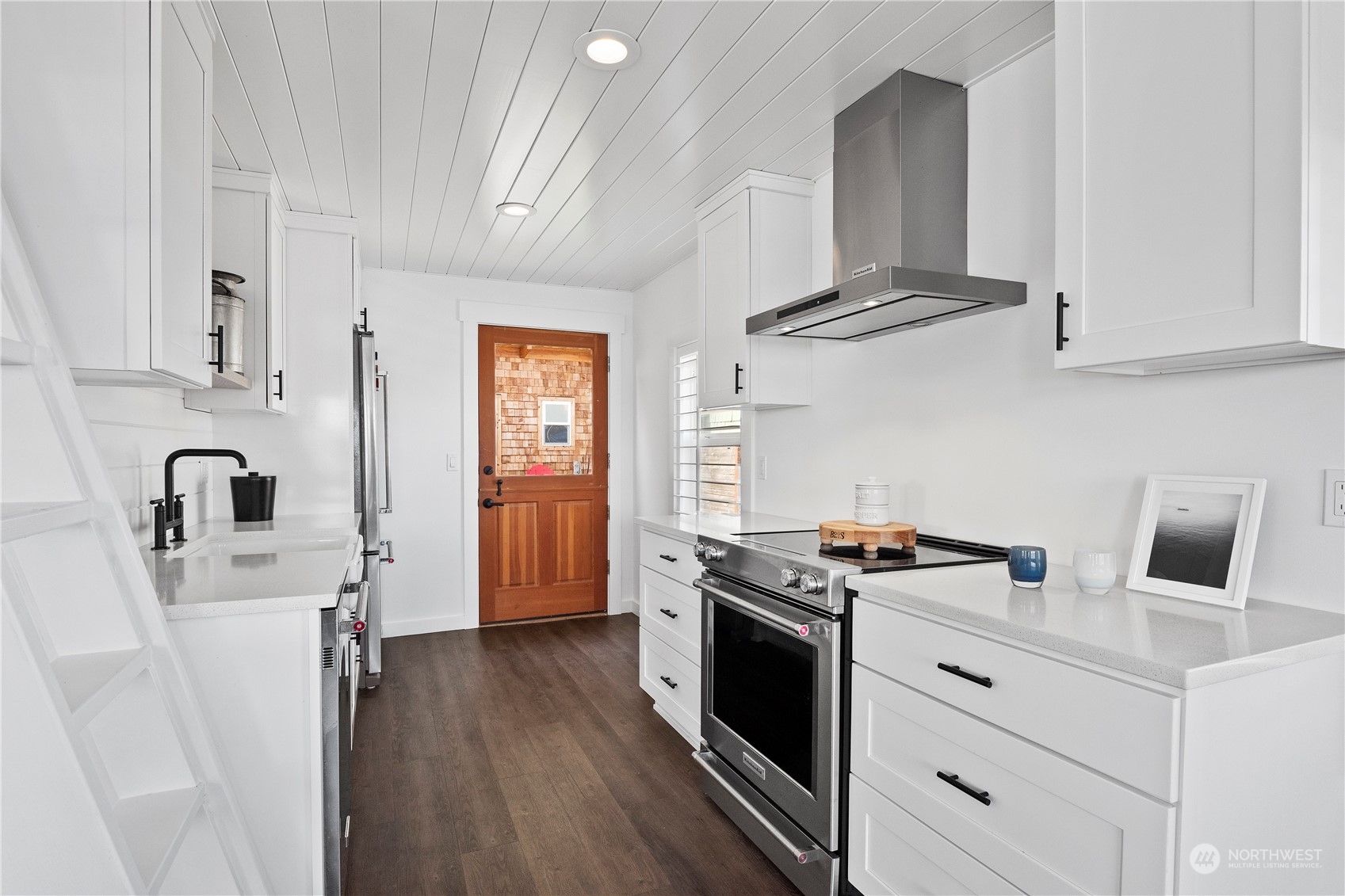 8003 Possession Beach Walk