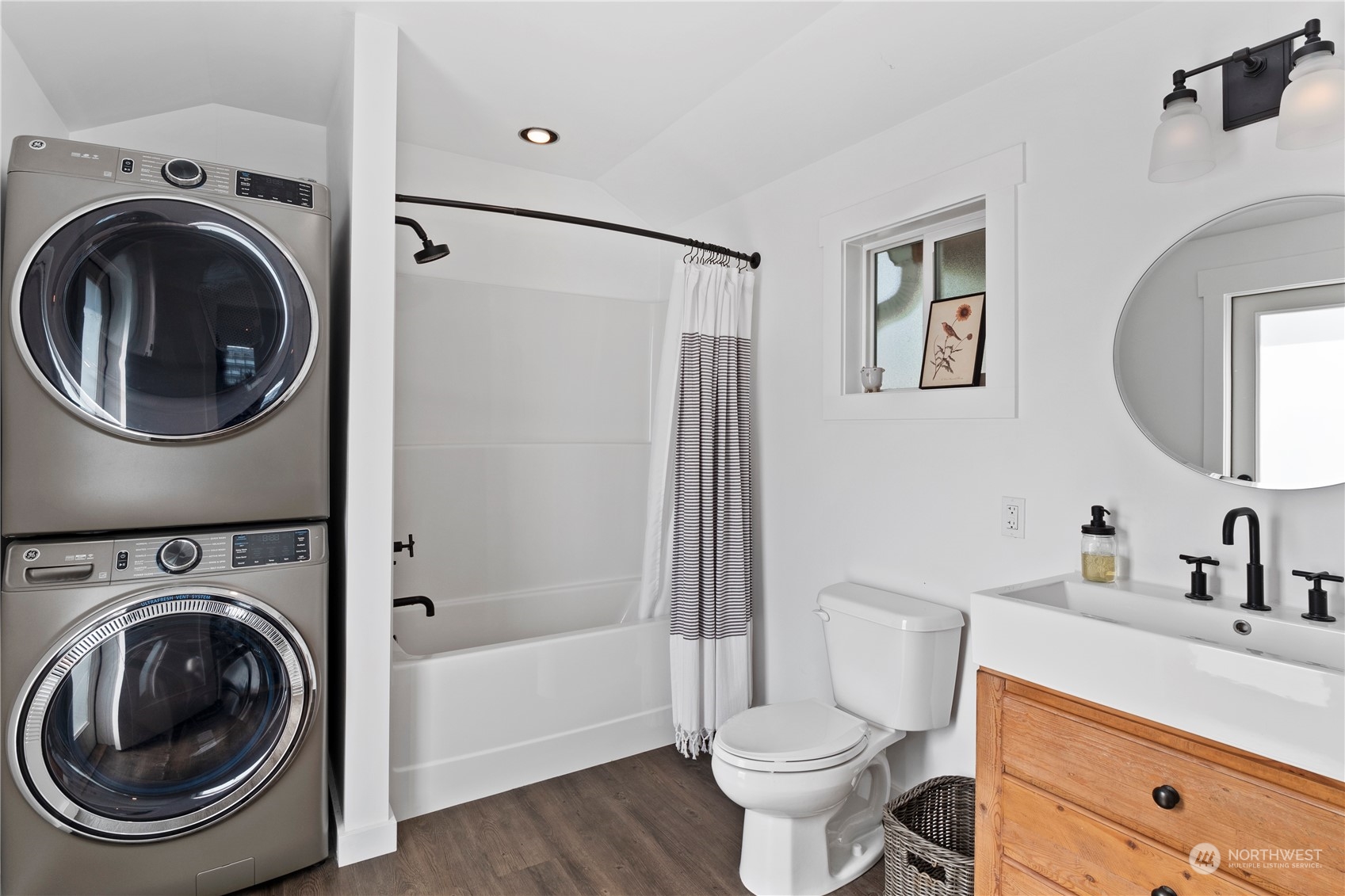 8003 Possession Beach Walk