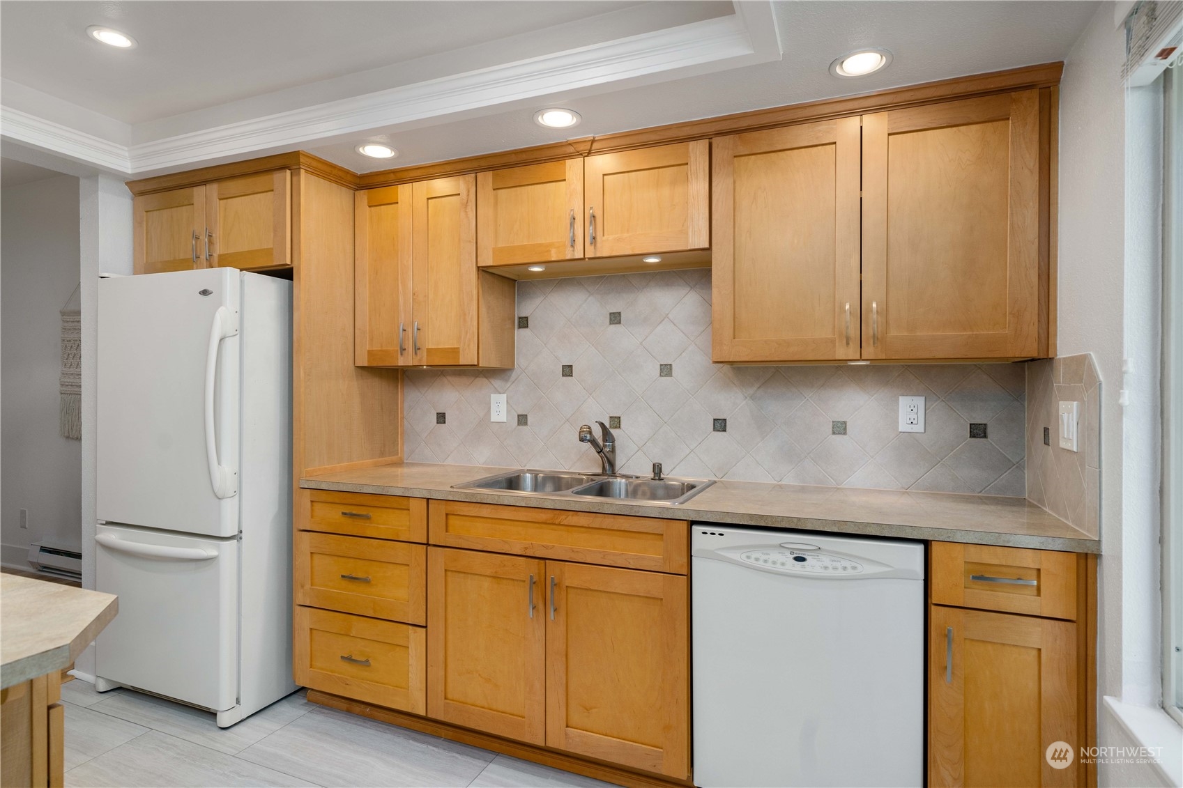 4737 W Lake Sammamish Parkway SE Unit: A302