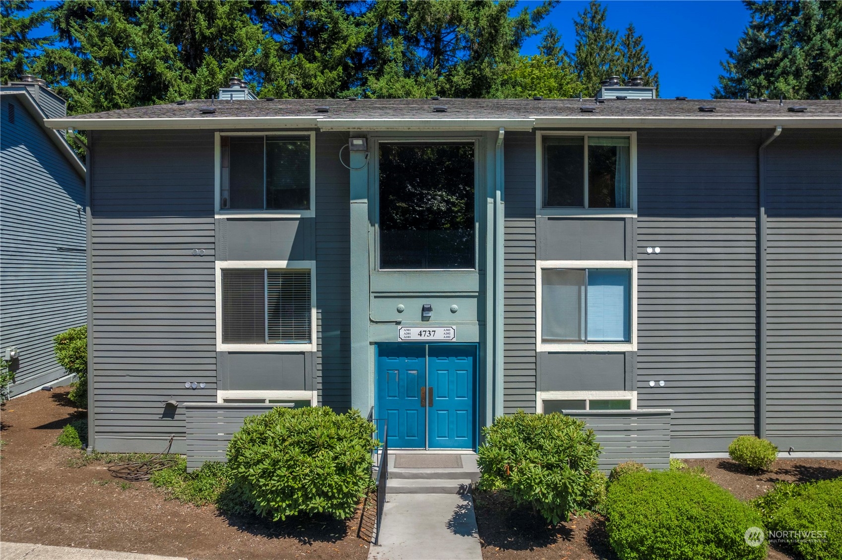 4737 W Lake Sammamish Parkway SE Unit: A302