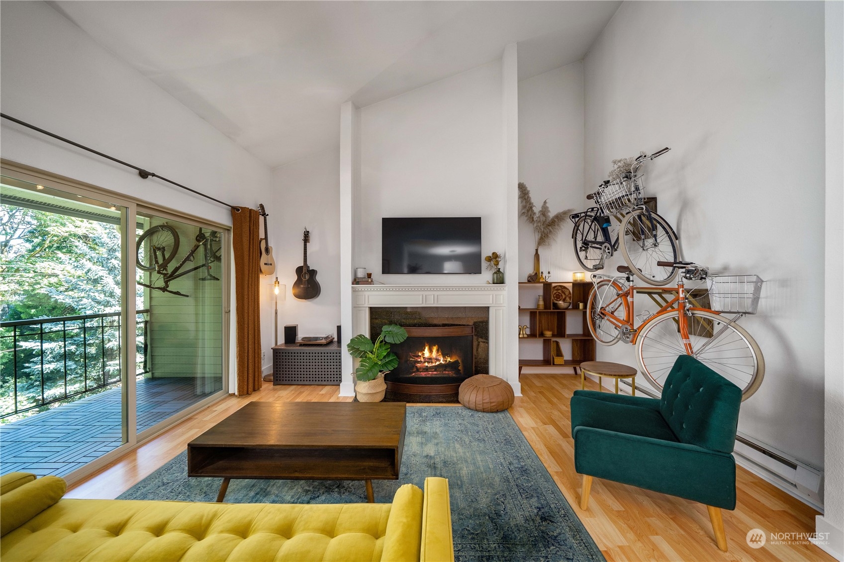 4737 W Lake Sammamish Parkway SE Unit: A302