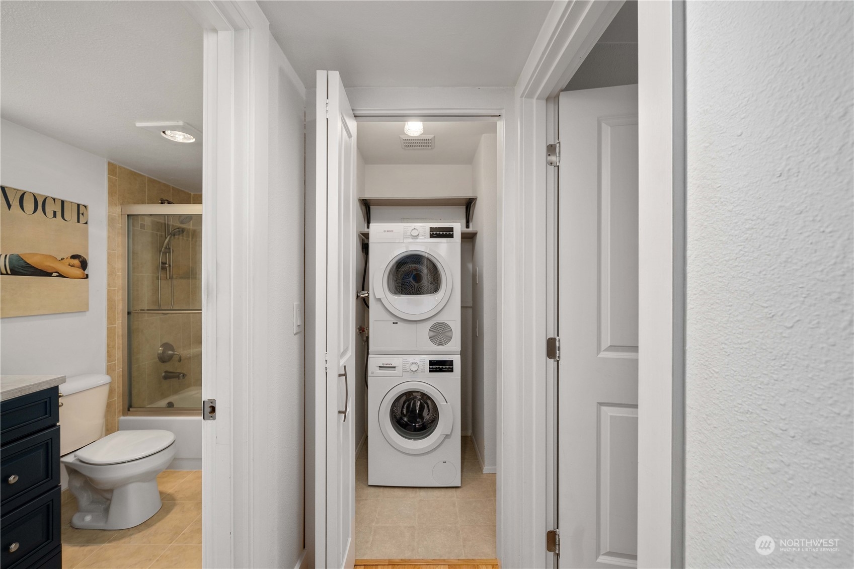 4737 W Lake Sammamish Parkway SE Unit: A302