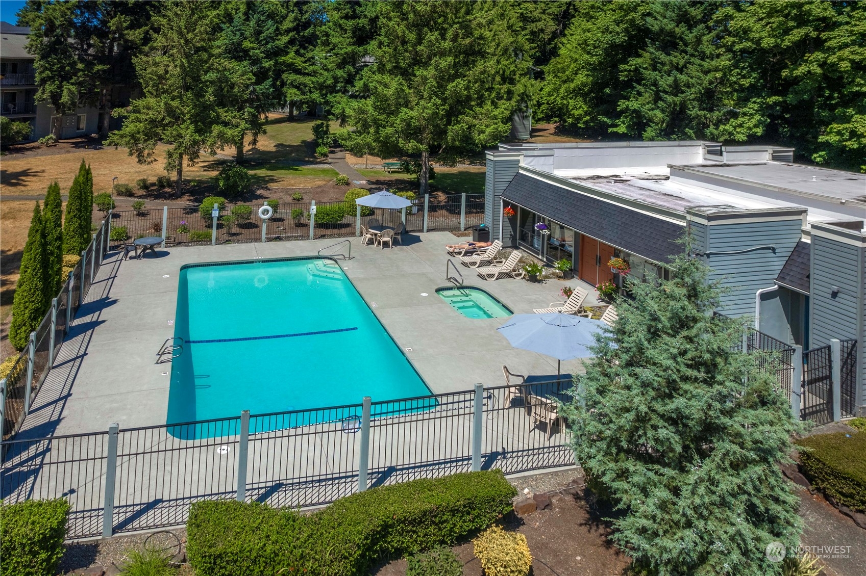 4737 W Lake Sammamish Parkway SE Unit: A302