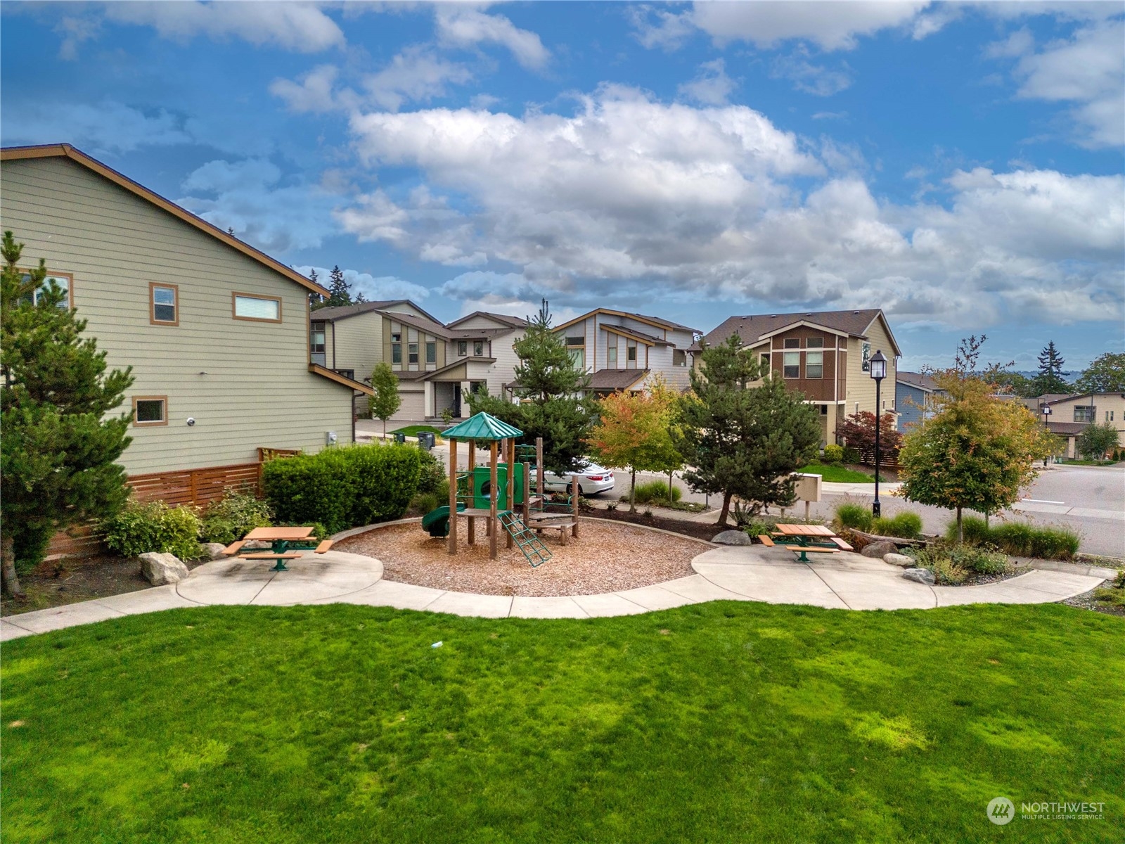 8332 31st. Street Ct E