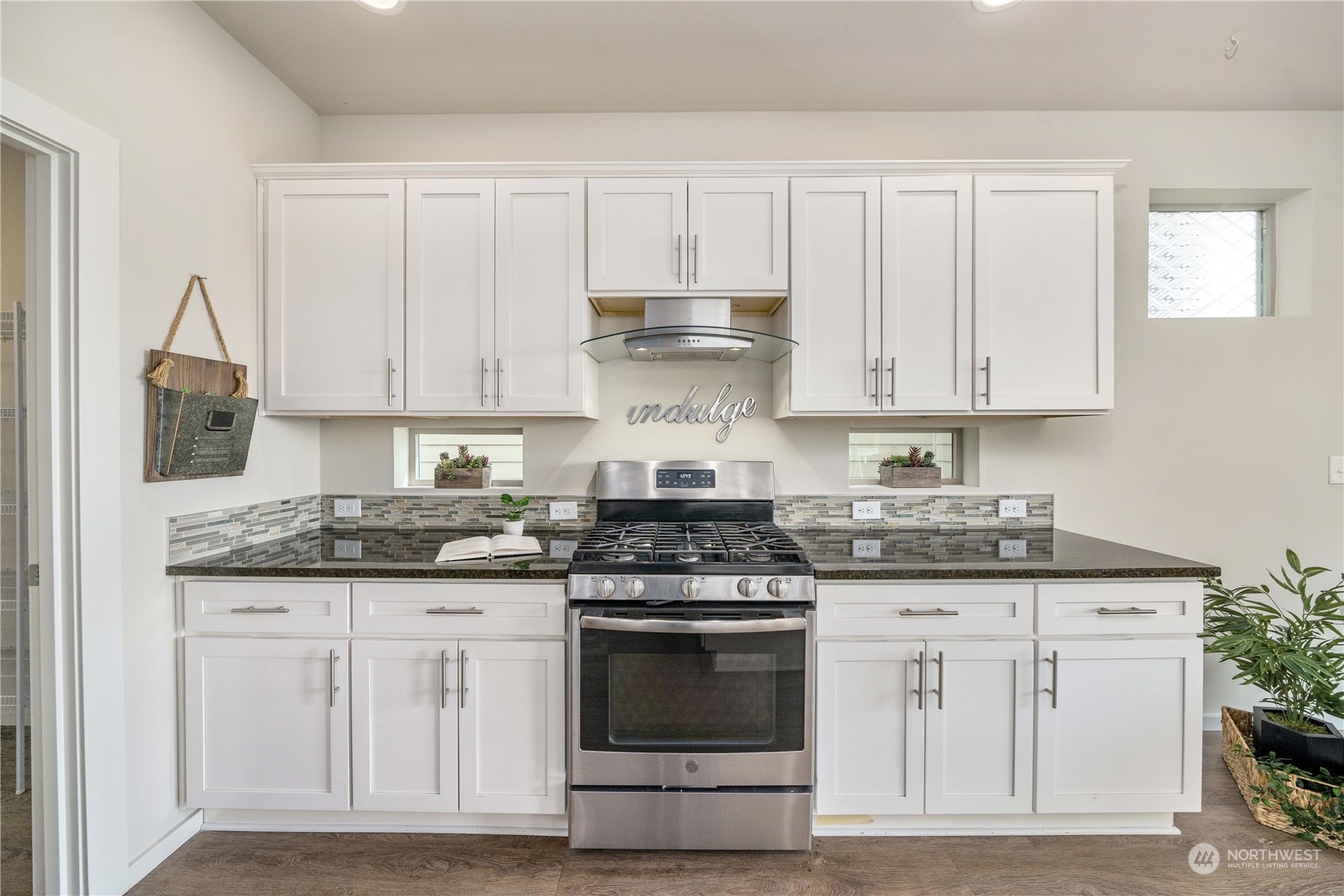 8332 31st. Street Ct E