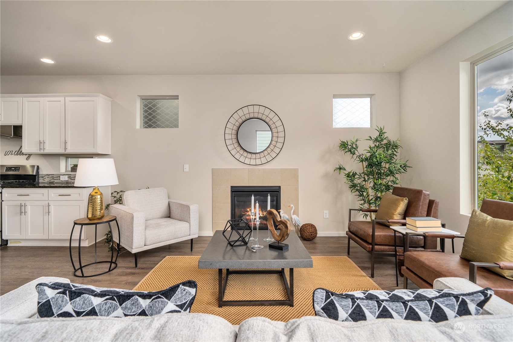 8332 31st. Street Ct E