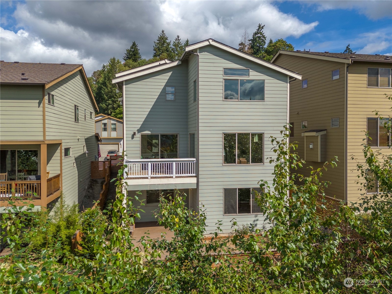 8332 31st. Street Ct E