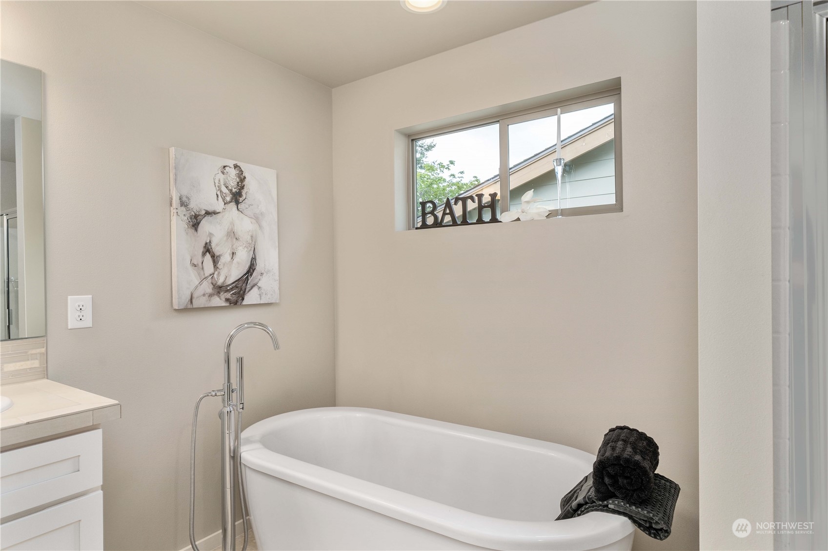 8332 31st. Street Ct E