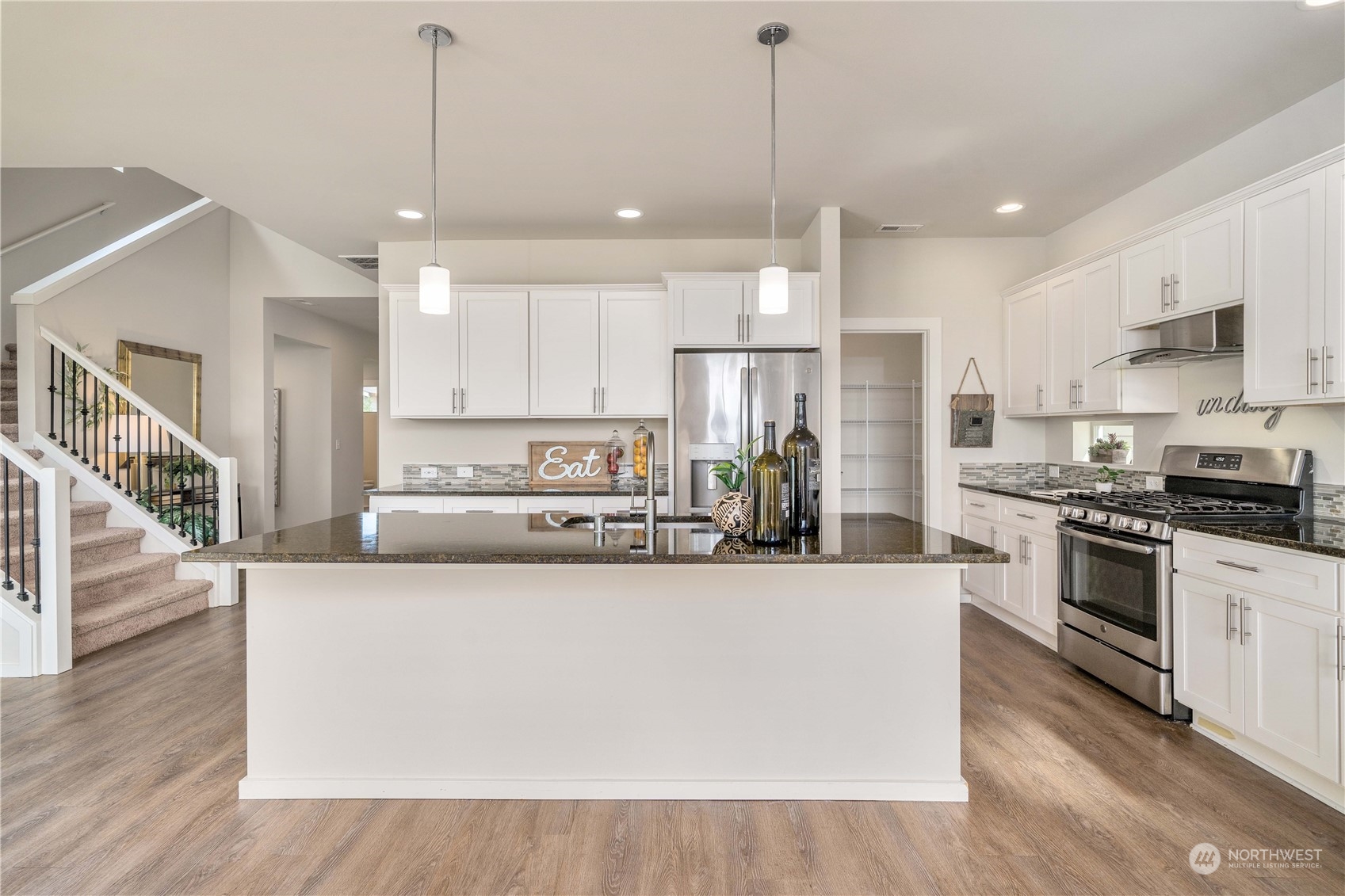 8332 31st. Street Ct E